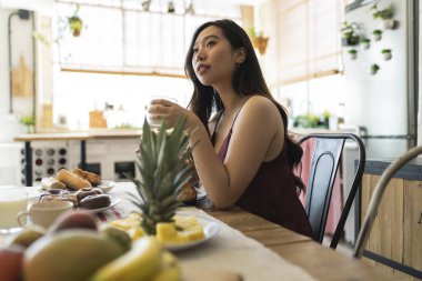 Mengurangi Tekanan dengan Sikap yang Lebih Ramah